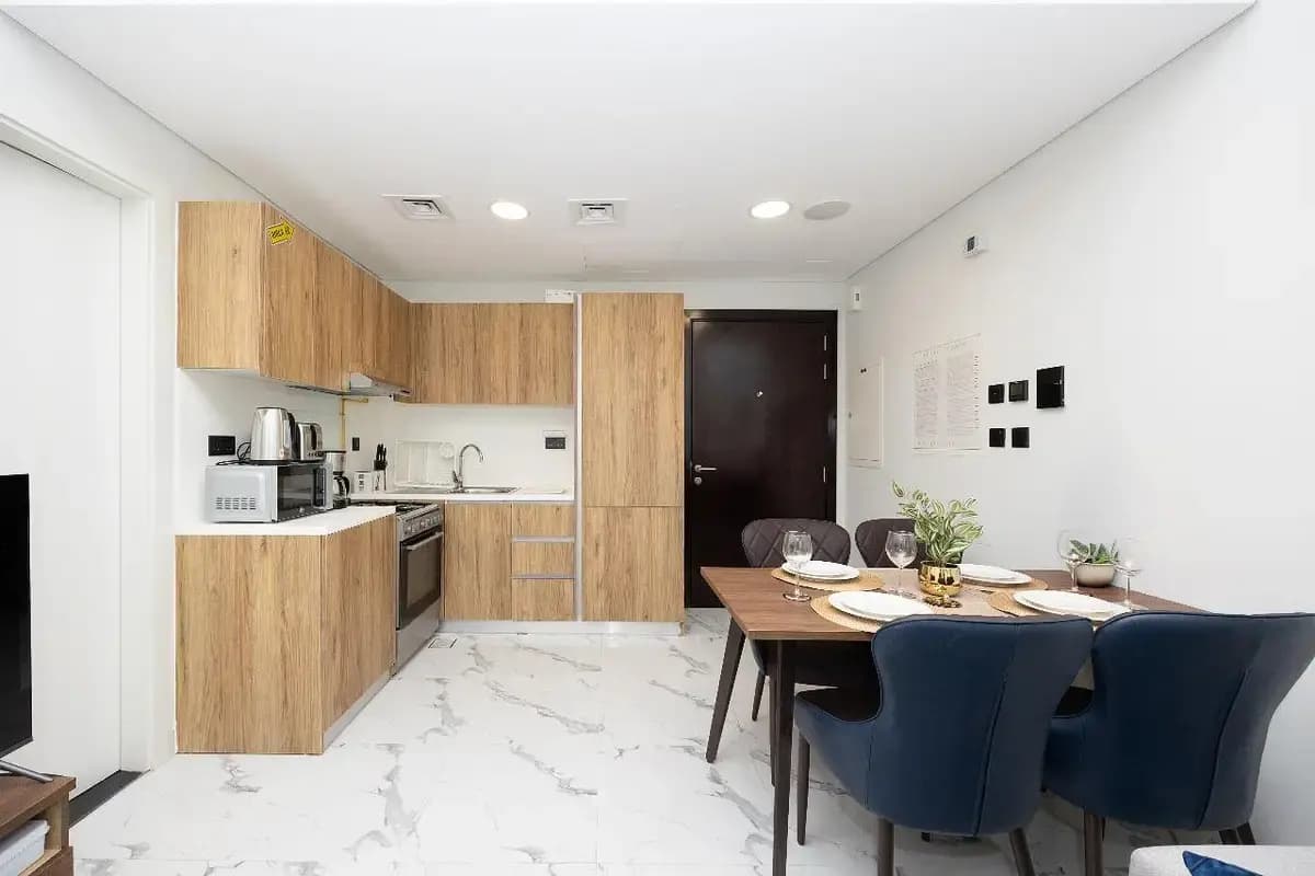 Spacious 1BR | Fully Furnished | Stunning Views